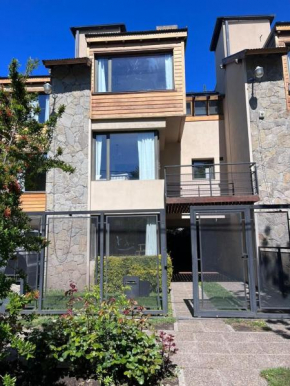 Comodo triplex en el centro San Martin De Los Andes